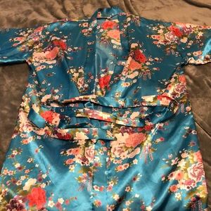 Bridesmaid floral robe